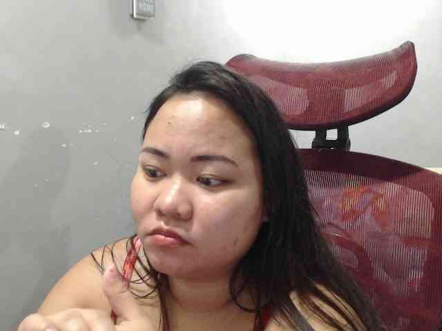 BubbleButtPinay webcam