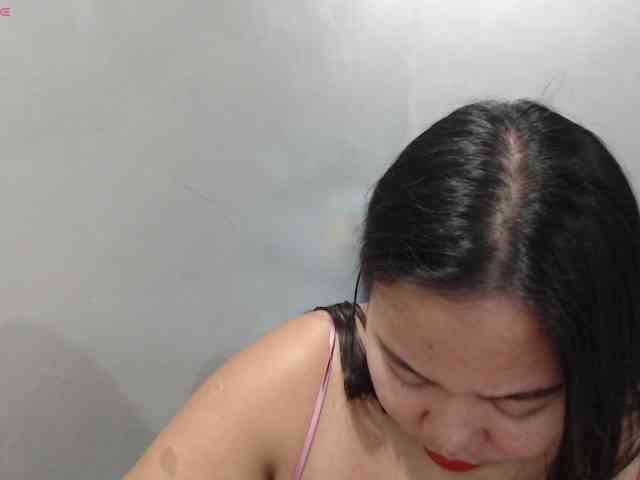 BubbleButtPinay webcam