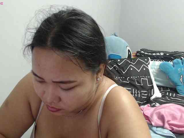 BubbleButtPinay webcam