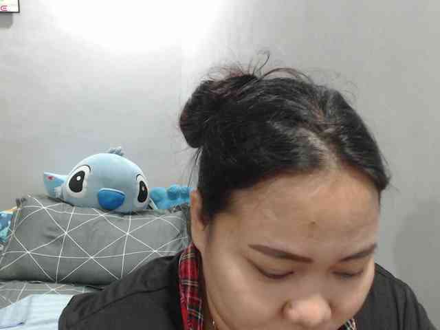 BubbleButtPinay webcam