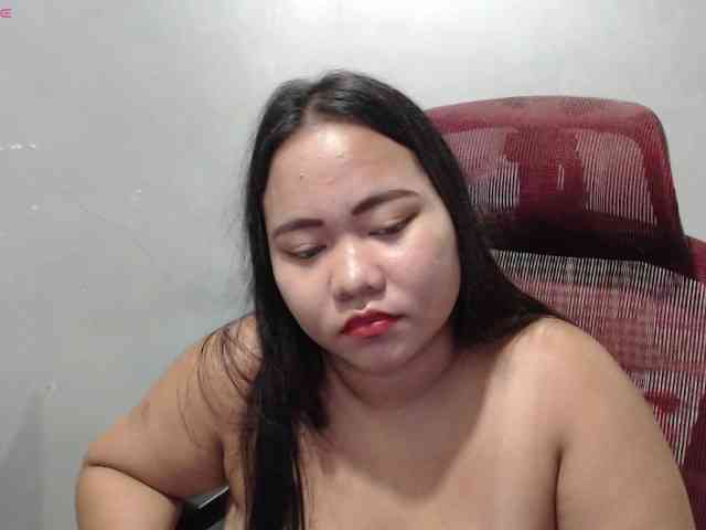 BubbleButtPinay webcam