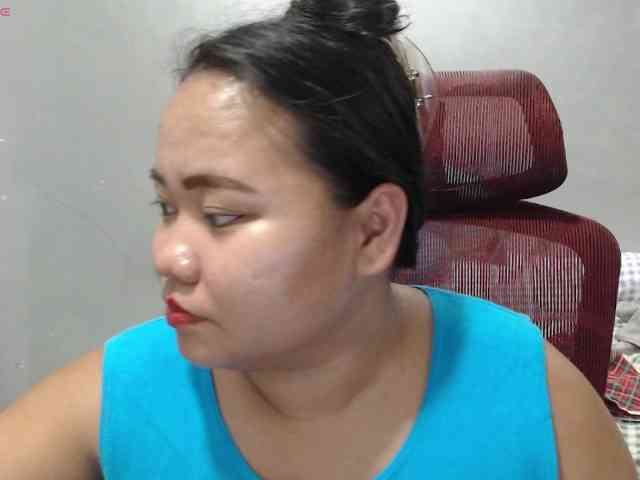 BubbleButtPinay webcam