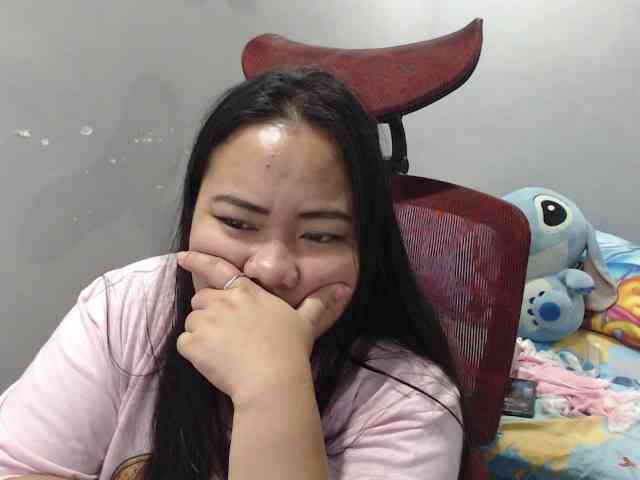 BubbleButtPinay webcam