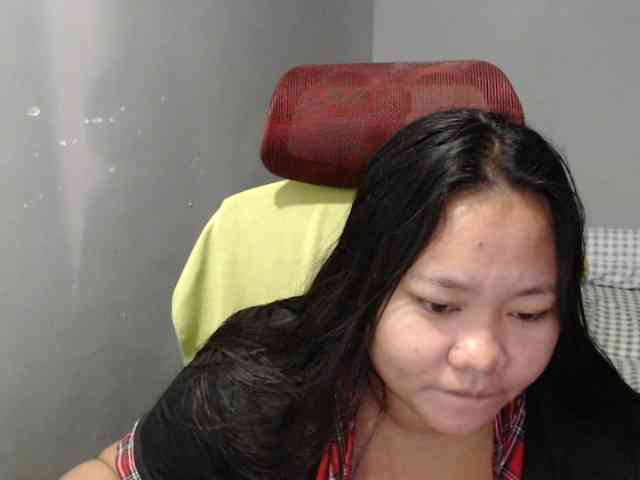 BubbleButtPinay webcam