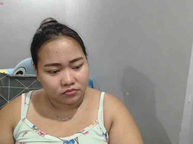 BubbleButtPinay webcam