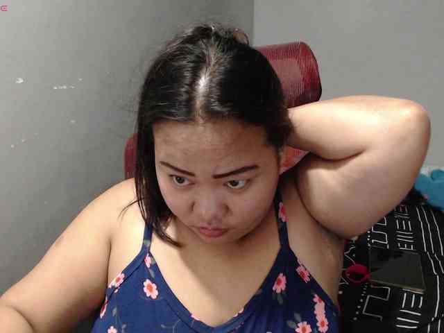 BubbleButtPinay webcam