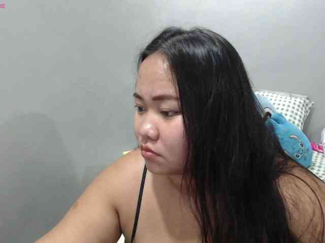 BubbleButtPinay webcam