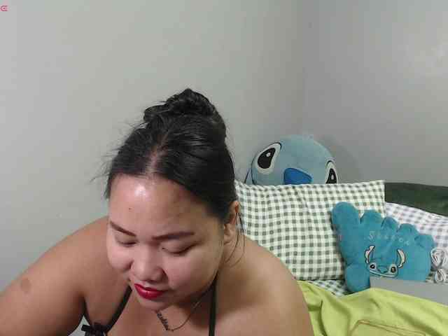 BubbleButtPinay webcam