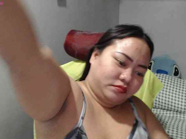 BubbleButtPinay webcam