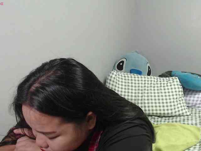 BubbleButtPinay webcam