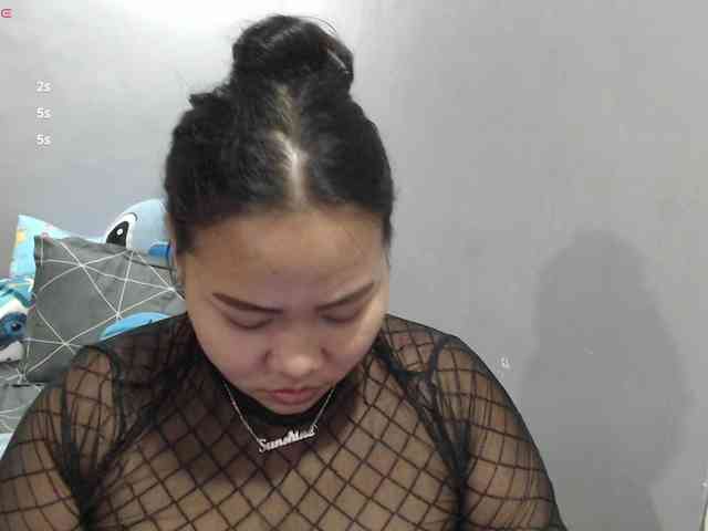 BubbleButtPinay webcam
