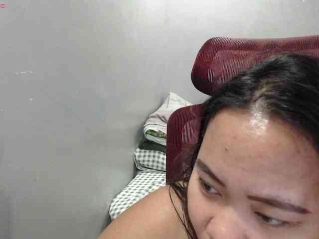 BubbleButtPinay webcam