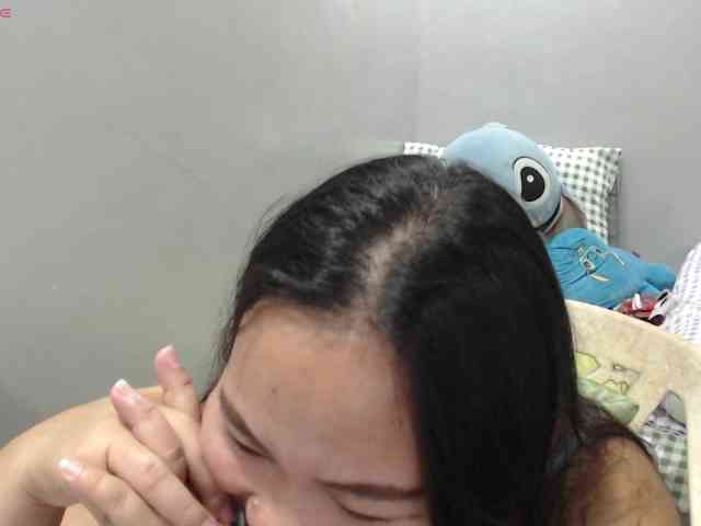 BubbleButtPinay webcam
