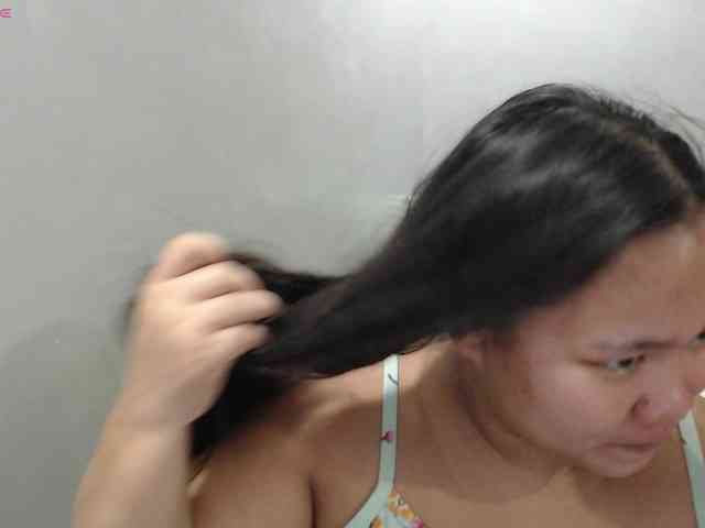 BubbleButtPinay webcam