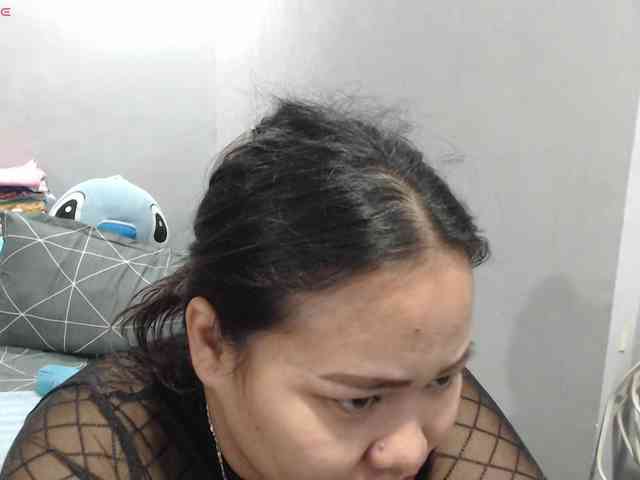 BubbleButtPinay webcam