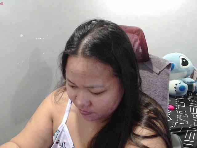 BubbleButtPinay webcam