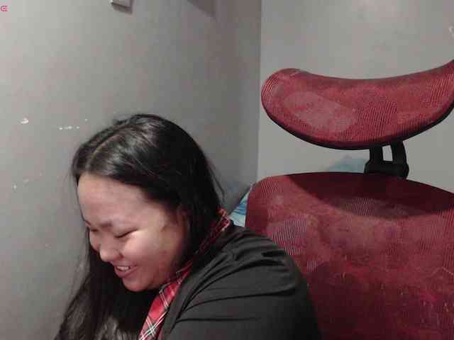 BubbleButtPinay webcam