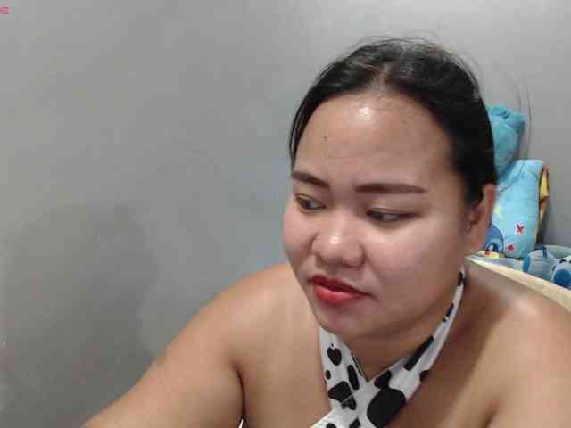 BubbleButtPinay webcam