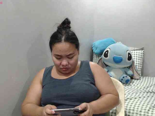 BubbleButtPinay webcam