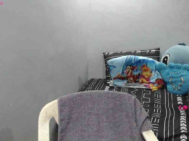 BubbleButtPinay webcam