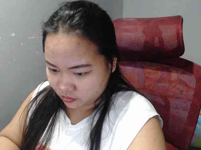 BubbleButtPinay webcam