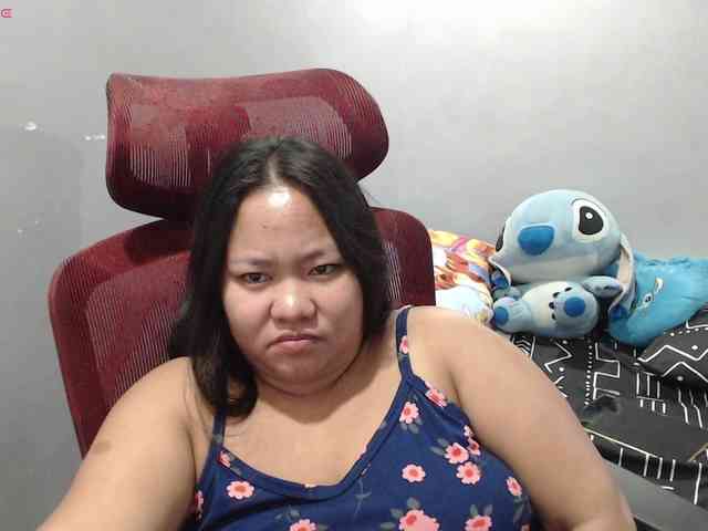 BubbleButtPinay webcam