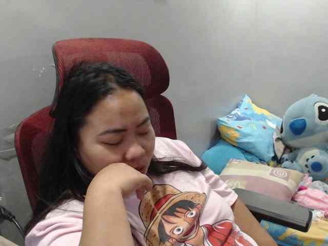 BubbleButtPinay webcam