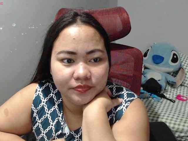 BubbleButtPinay webcam