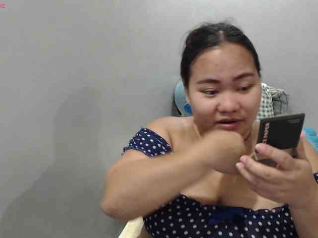 BubbleButtPinay webcam