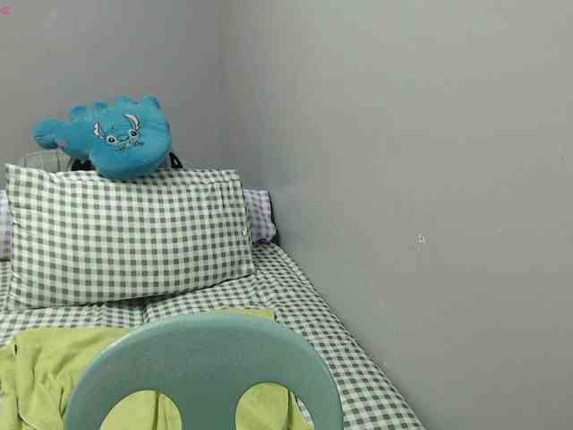 BubbleButtPinay webcam