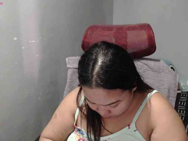 BubbleButtPinay webcam