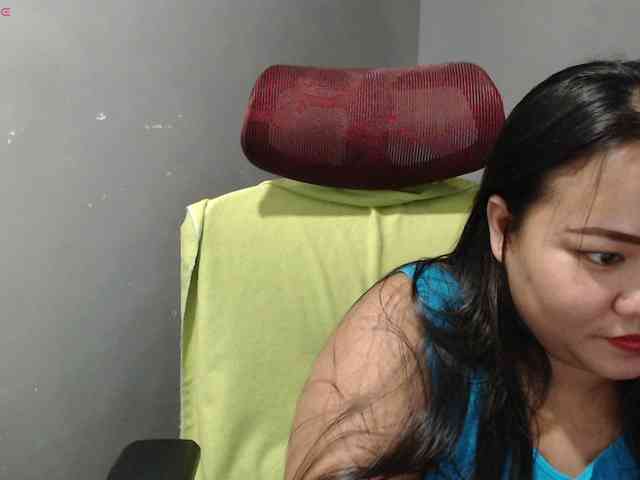 BubbleButtPinay webcam