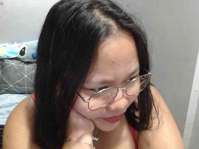 BubbleButtPinay webcam