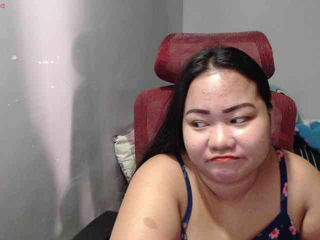 BubbleButtPinay webcam