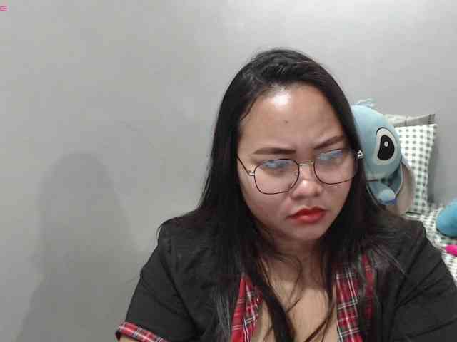 BubbleButtPinay webcam