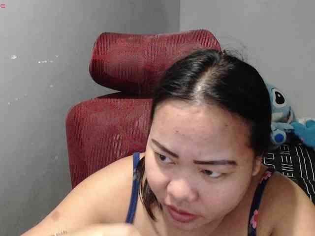 BubbleButtPinay webcam