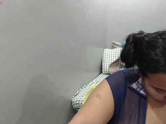 BubbleButtPinay webcam