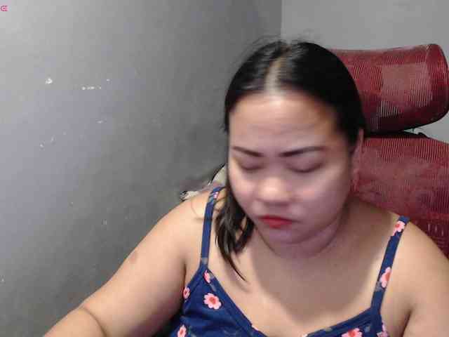 BubbleButtPinay webcam