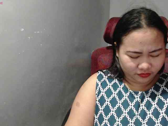 BubbleButtPinay webcam