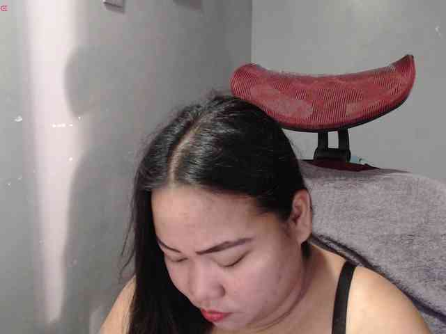 BubbleButtPinay webcam