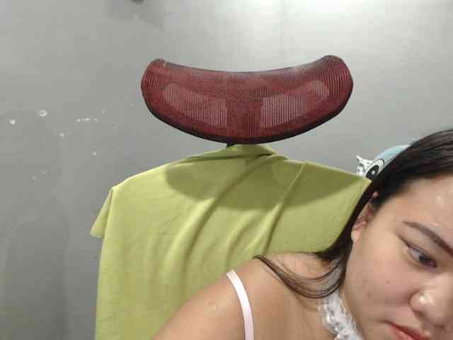 BubbleButtPinay webcam