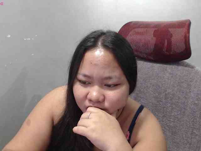 BubbleButtPinay webcam