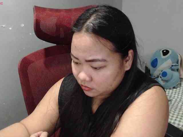 BubbleButtPinay webcam