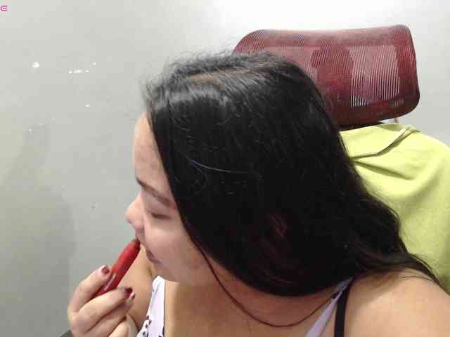 BubbleButtPinay webcam