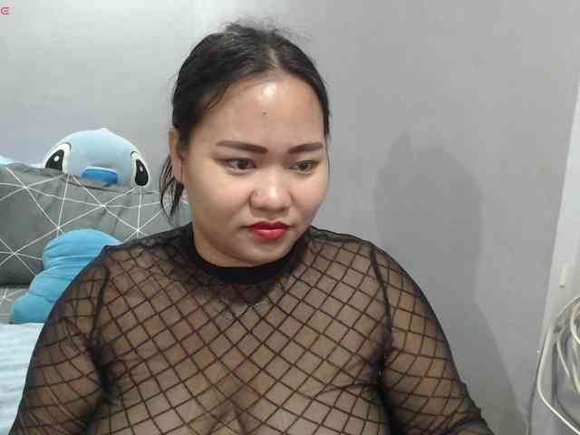 BubbleButtPinay webcam