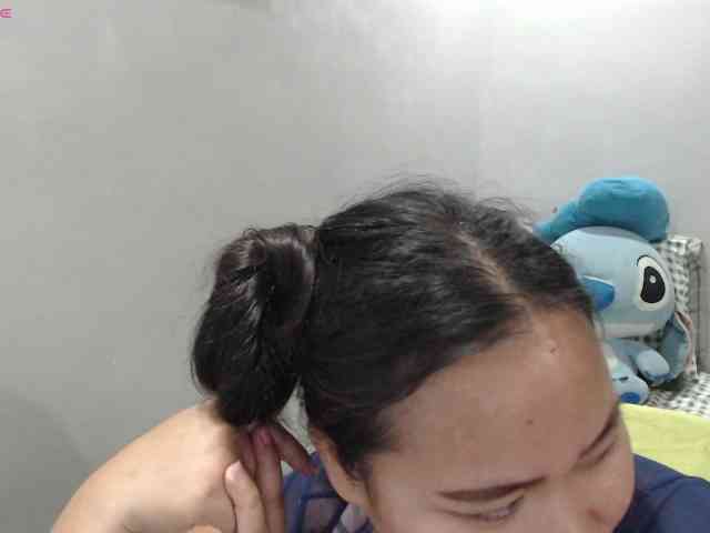 BubbleButtPinay webcam