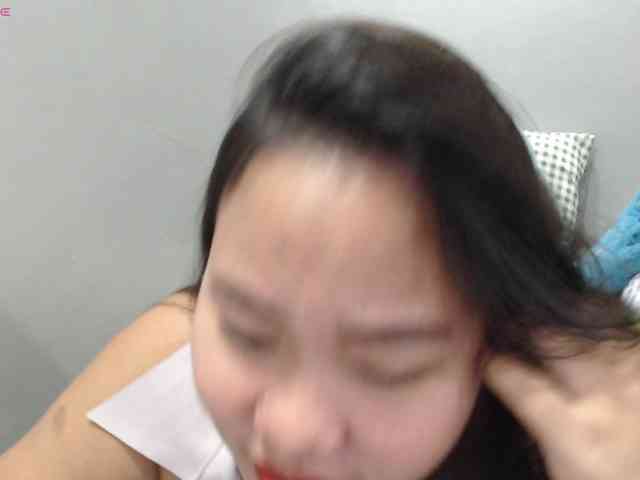 BubbleButtPinay webcam