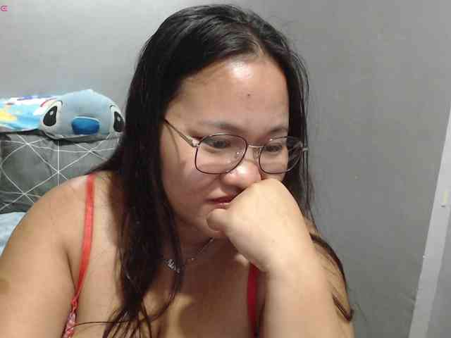 BubbleButtPinay webcam