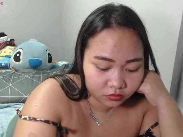 BubbleButtPinay webcam