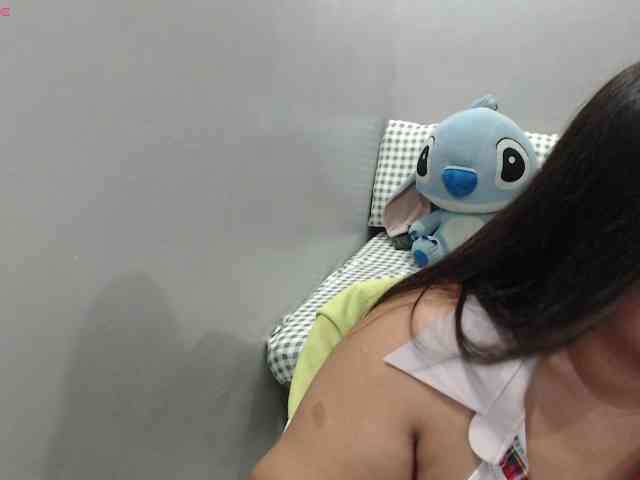 BubbleButtPinay webcam
